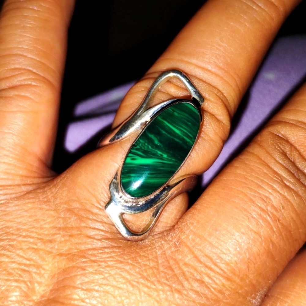 💋💕Unique!/ Green Malachite Gem/Ring 💚